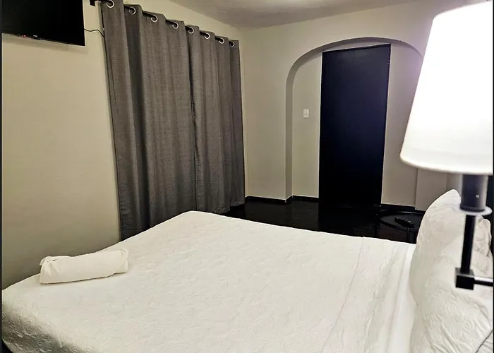 Singular Goldsmith Hotel 3*