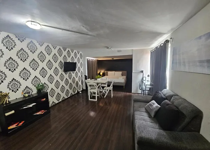 Singular Goldsmith Hotel 3*